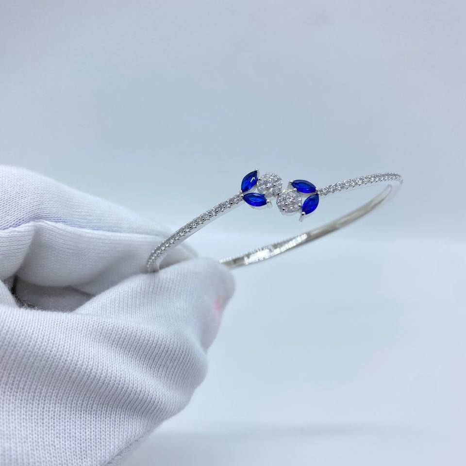 Blue Crystal Floral Silver Bangle