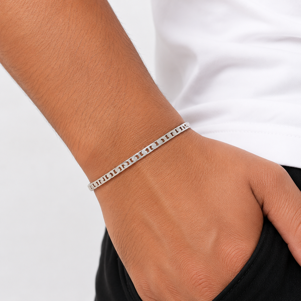 Minimalist Silver Link Bracelet