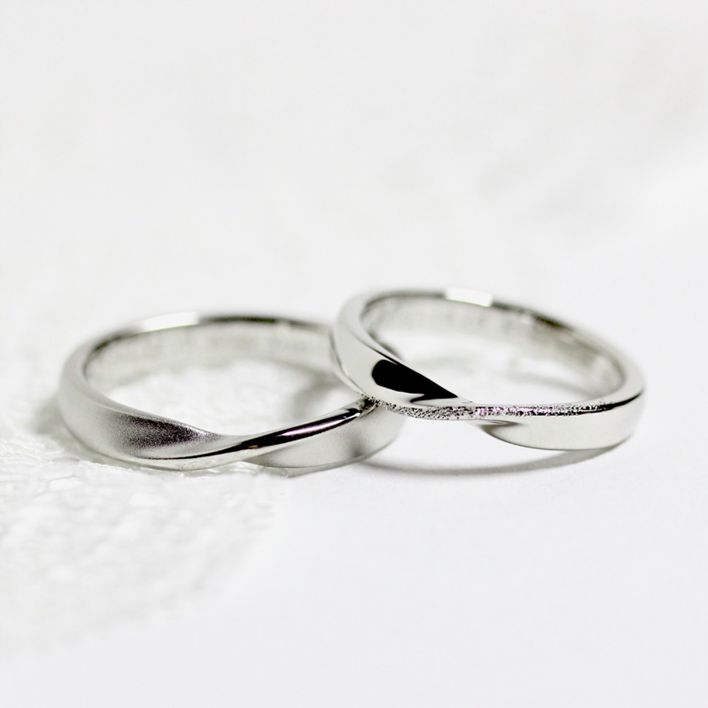 Classic Band Couple Ring