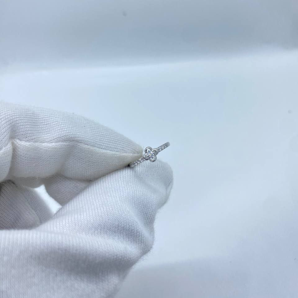 Clover Stone Silver Ring