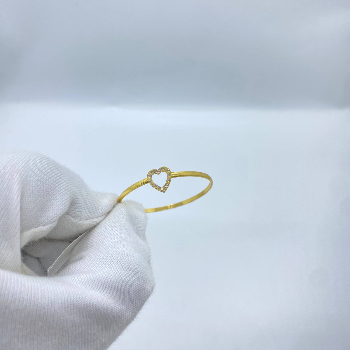 Crystal Heart Gold Bangle