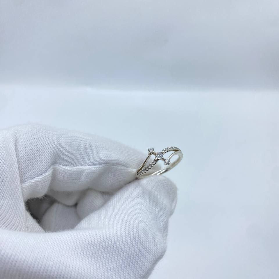 Crystal Wave Silver Ring