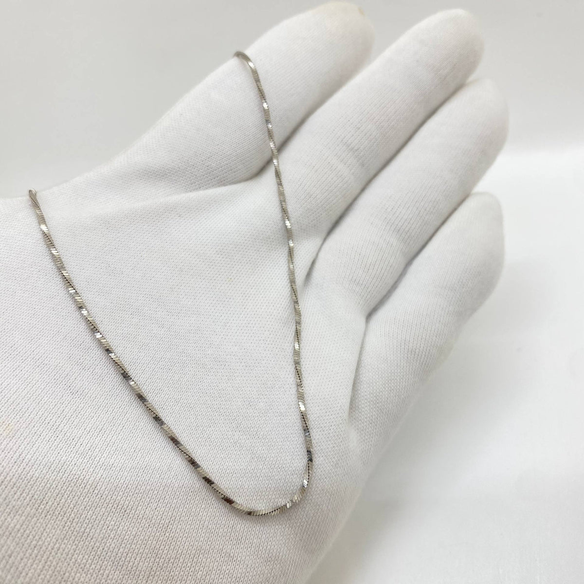 Diamond Cut Snake Silver Chain