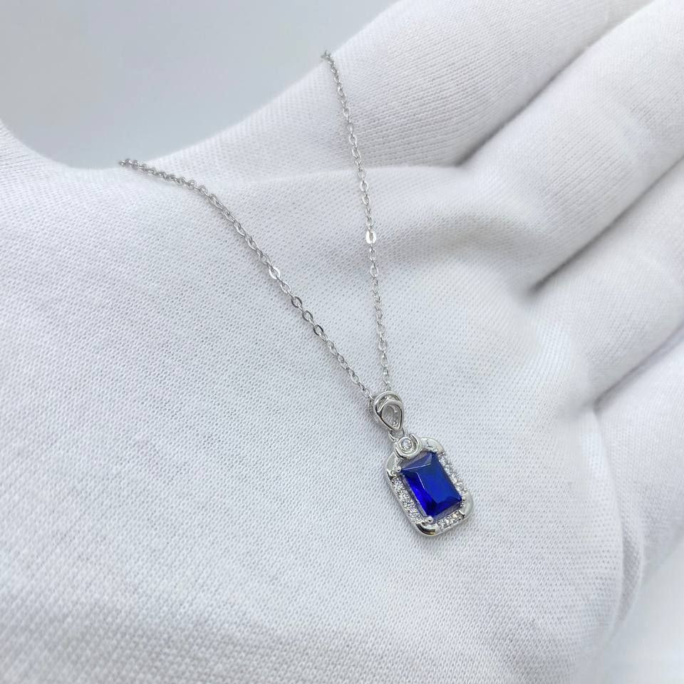 Elegant Blue Gemstone Necklace