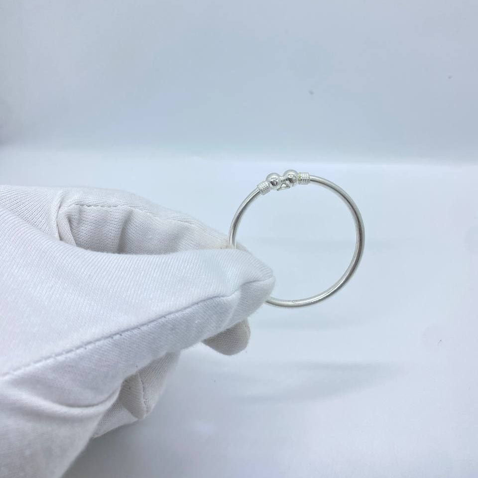 Elegant Silver Bangle