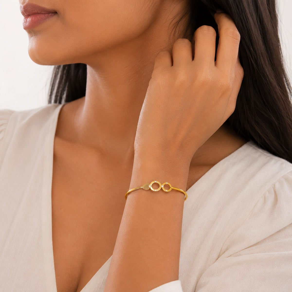 Elegant silver yellow bangle
