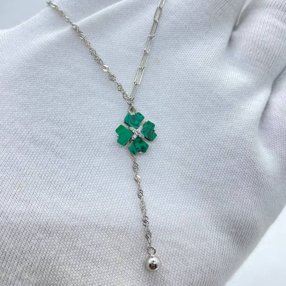 Emerald Clover Pendant Necklace