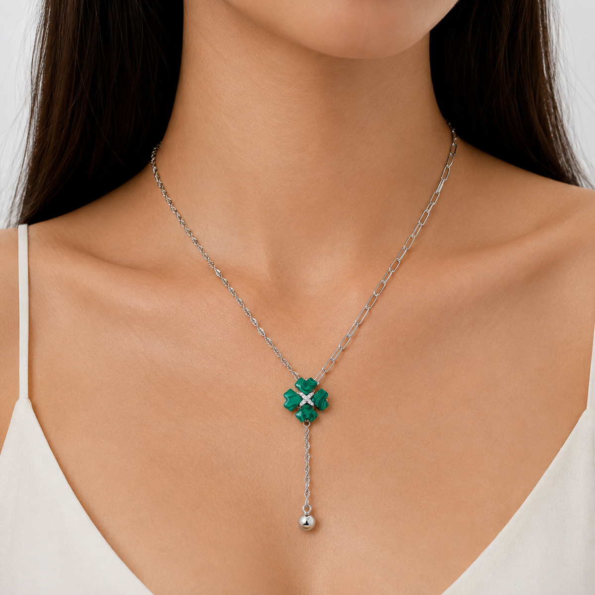 Emerald Clover Pendant Necklace