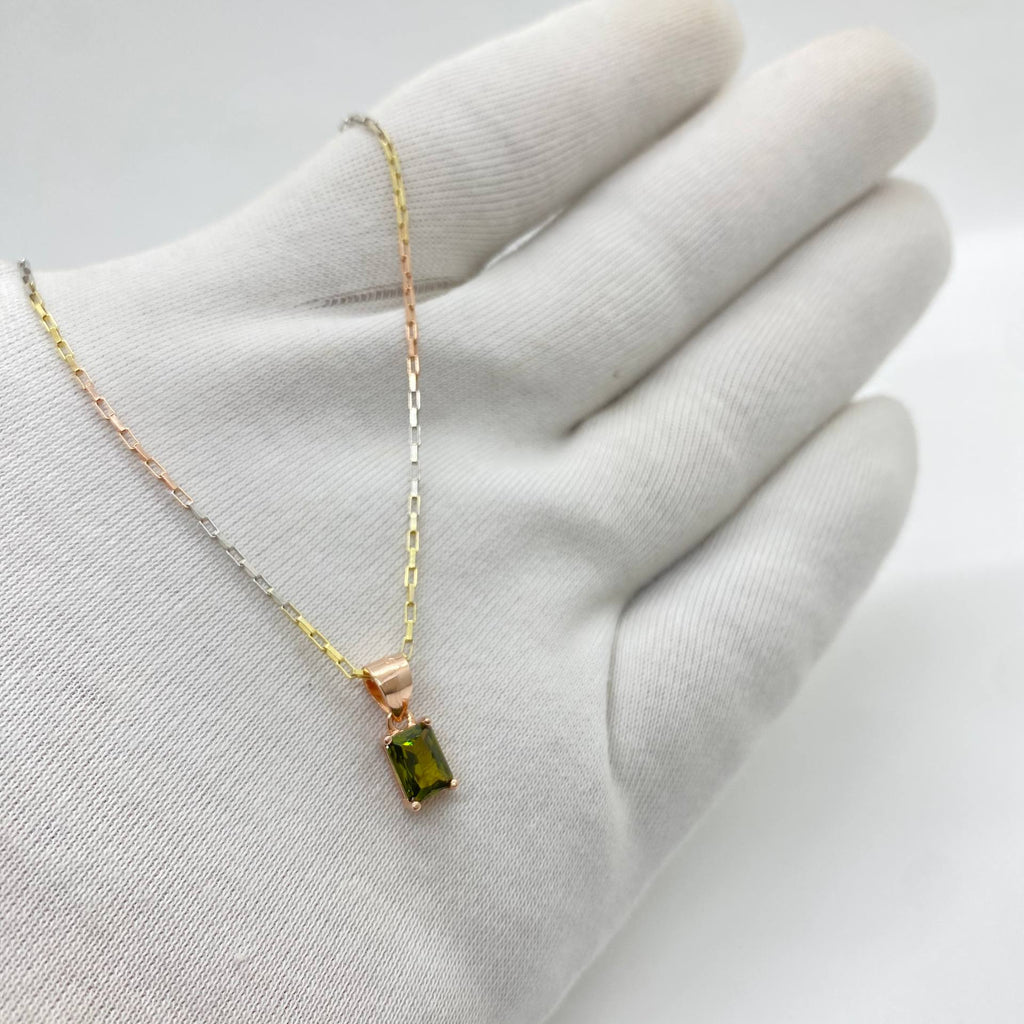 Emerald necklace on Collarbone