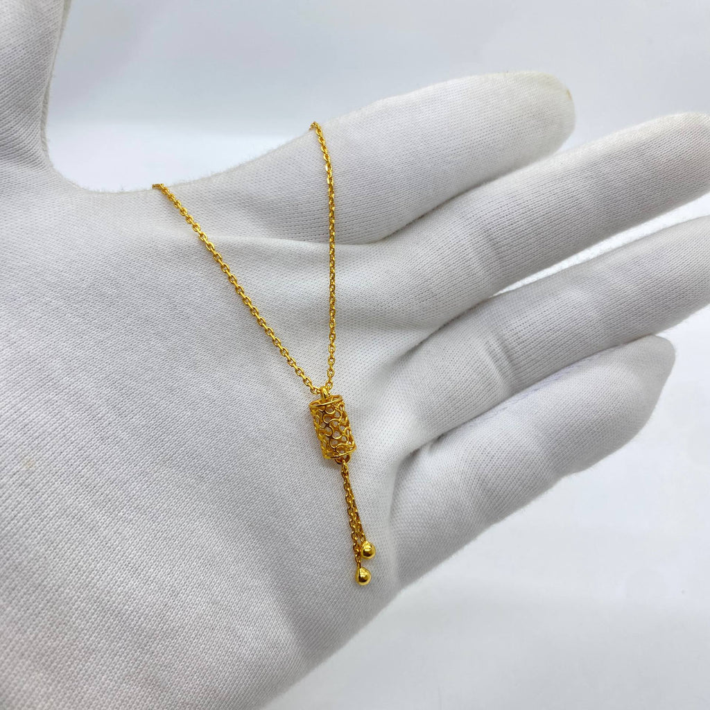 Gold Filigree Drop Pendant Necklace