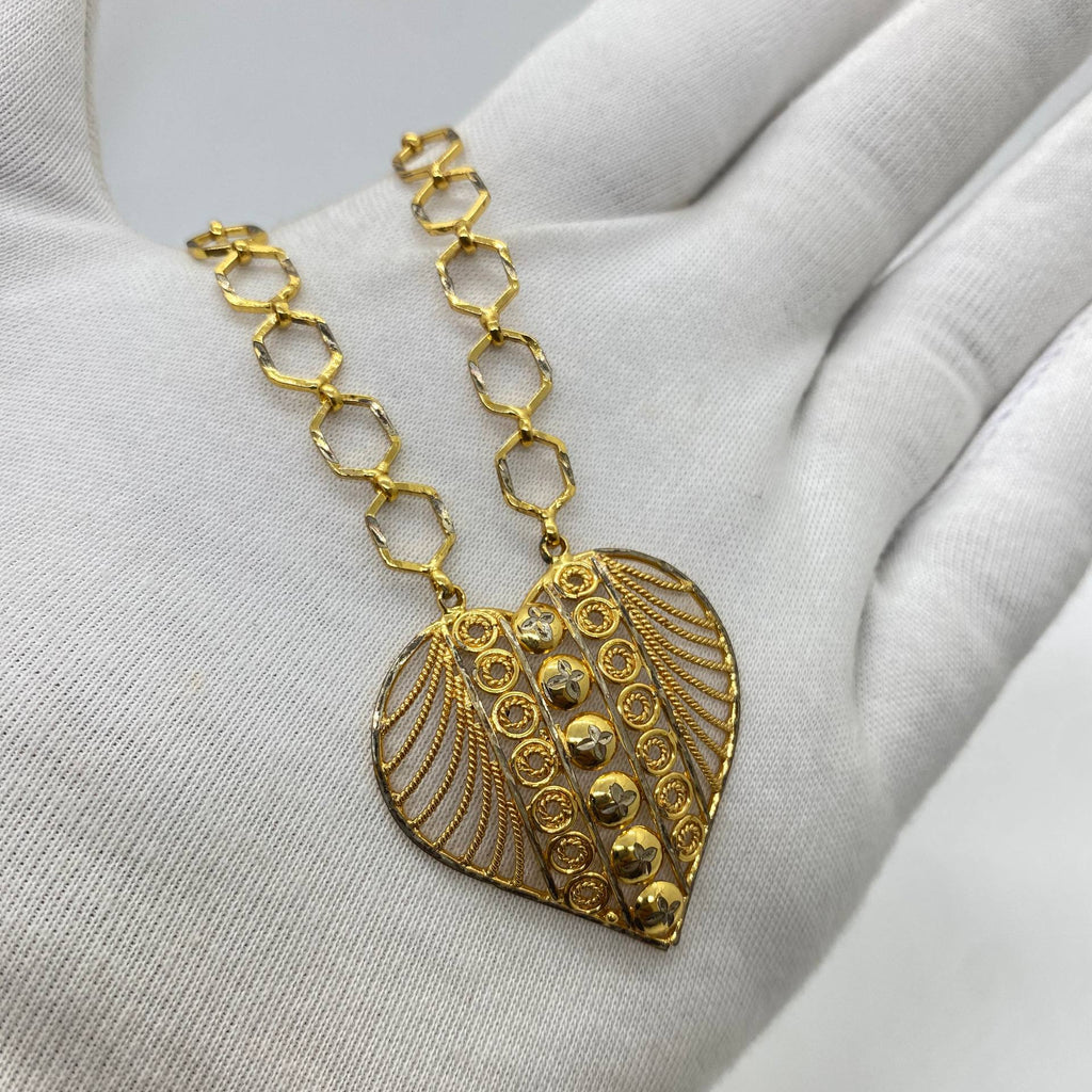Gold Heart Filigree Necklace