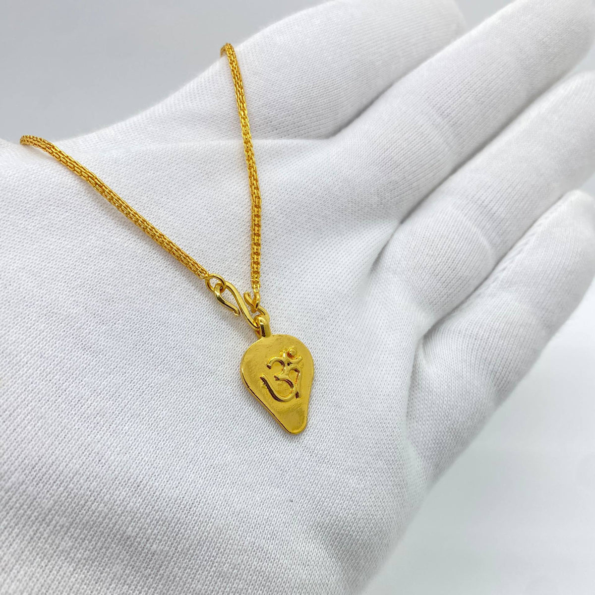 Gold Om Pendant Necklace