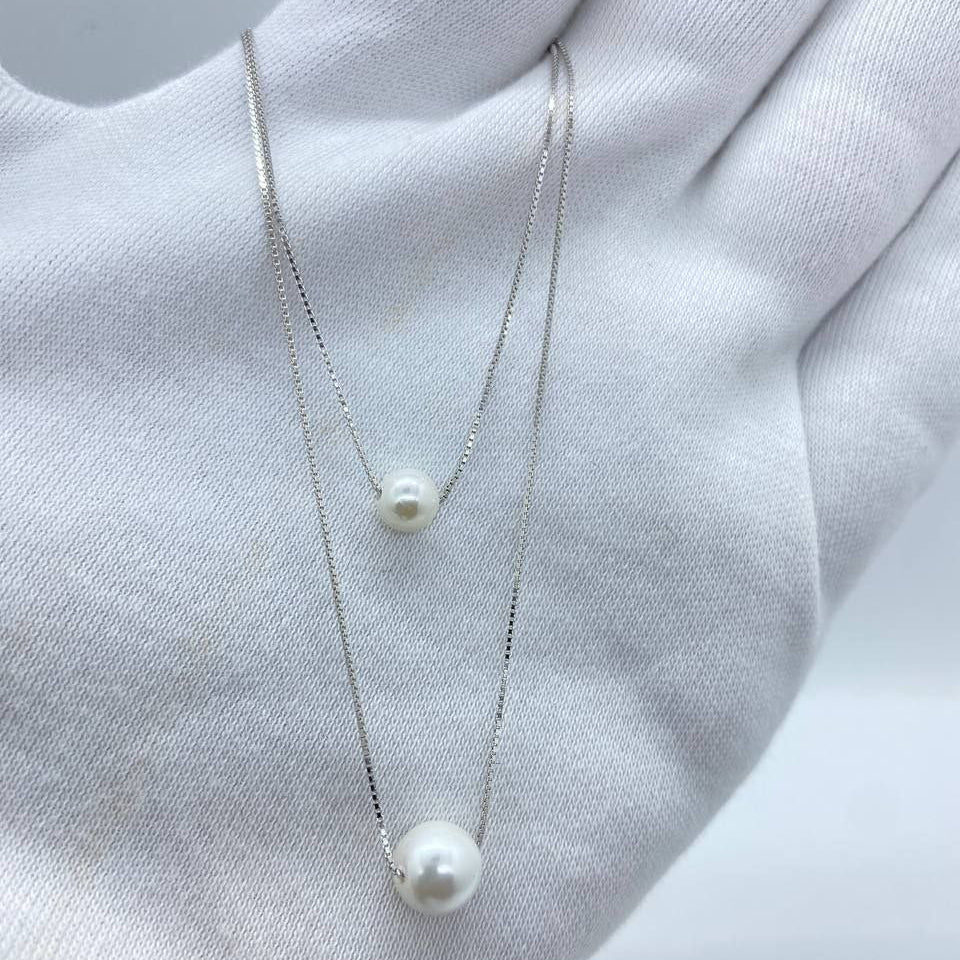 Minimalist Layered Pearl Necklace