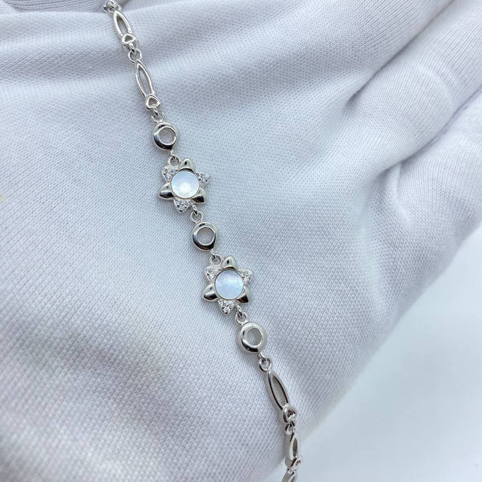 Mother of Pearl Floral Silver Bracelet