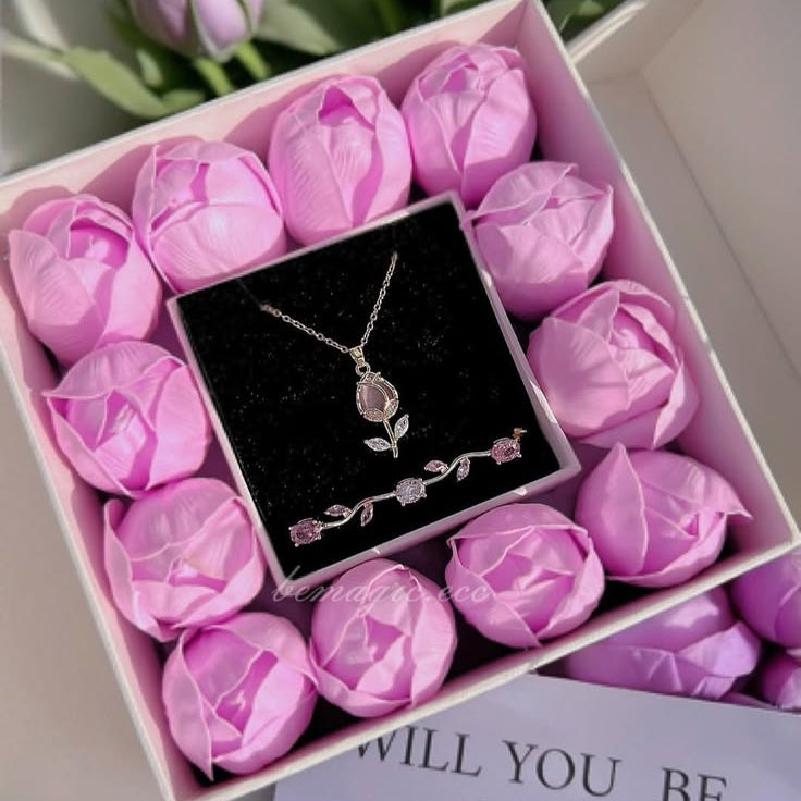 Rose Jewellery Gift Box