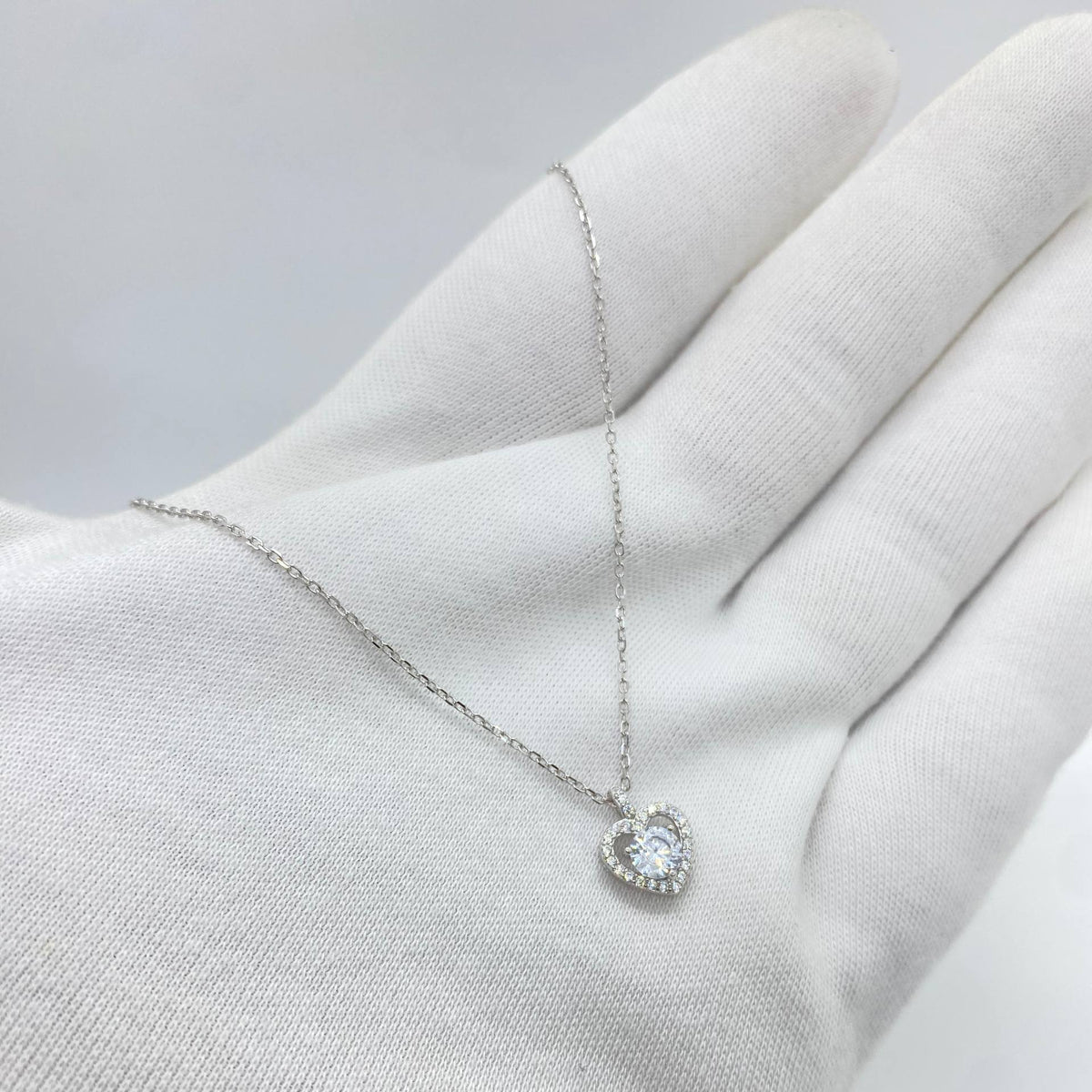 Silver Round Heart Pendant Necklace