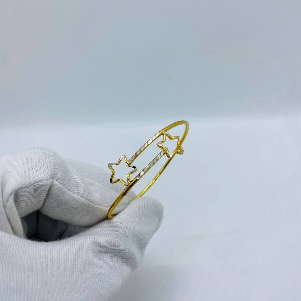 Star Yellow Silver Bangle