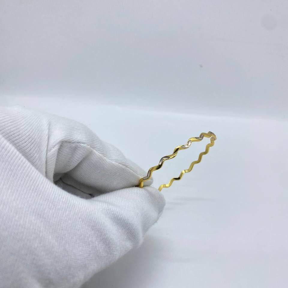 Wave Yellow Silver Bangle